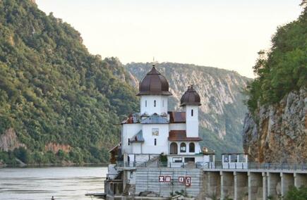 Gastronomie și Ospitalitate de Top în Mehedinți