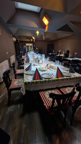 Comentarii opinii despre Cucina TUREA Băcănie cu Bucătărie