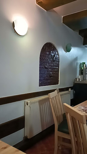 Opinii despre Restaurant Brâncovenesc în Câmpulung - Gastronomie și ospitalitate