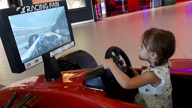 Opinii despre KFC Târgu Jiu Shopping City în Târgu Jiu - Gastronomie și ospitalitate