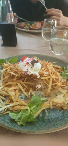 Comentarii opinii despre Sub Tâmpa