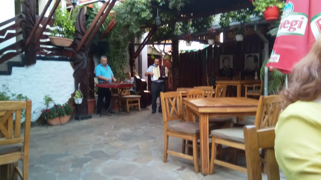 Opinii despre Casa Bolta Rece în Iași - Gastronomie și ospitalitate