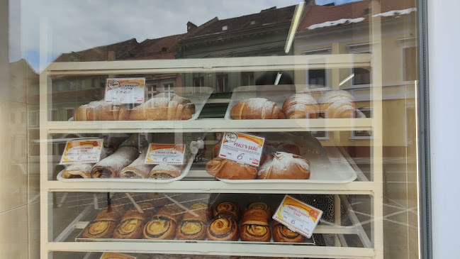 Opinii despre Patiserie Si Covrigi De La Filipici în Brașov - Gastronomie și ospitalitate