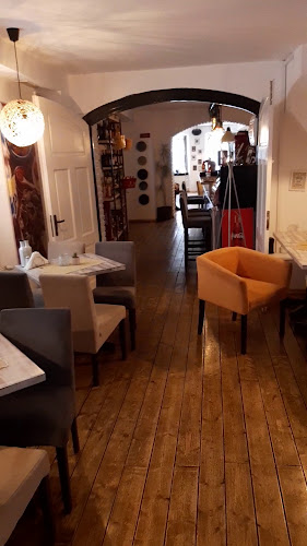 Comentarii opinii despre Stai un pic