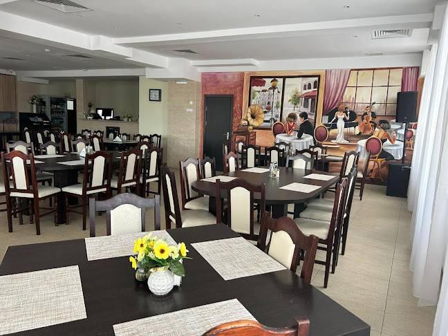 IRINA RESTAURANT&MORE