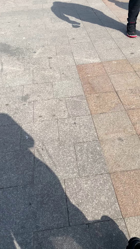 Comentarii opinii despre Suada