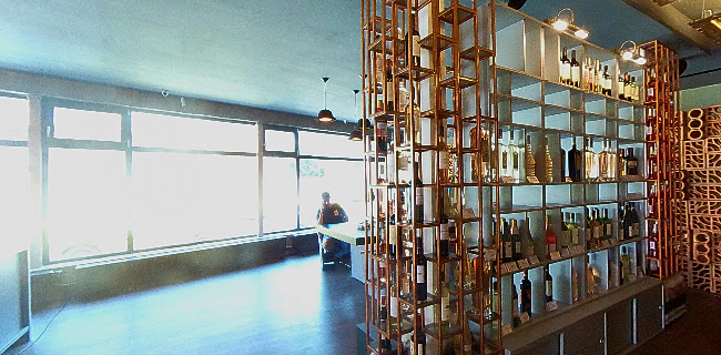 THE CORNER SHOP - Gastronomie și ospitalitate