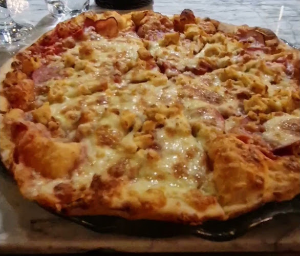 Mamma Mia Restaurant & Catering