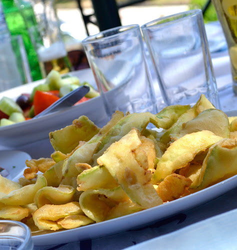 Taverna Santorini - Gastronomie și ospitalitate