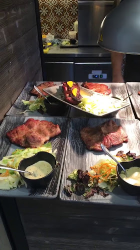 Opinii despre Petry Bistro GrillxWine în Târgu Mureș - Gastronomie și ospitalitate