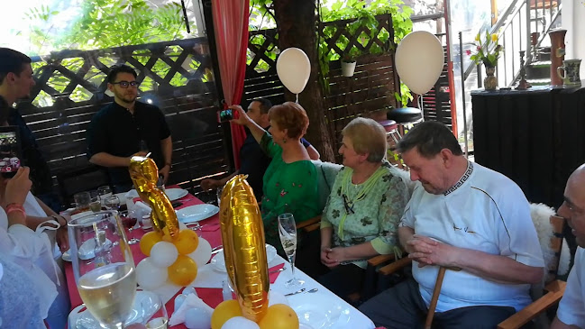 Opinii despre Casuta cu Nuci în Oradea - Gastronomie și ospitalitate