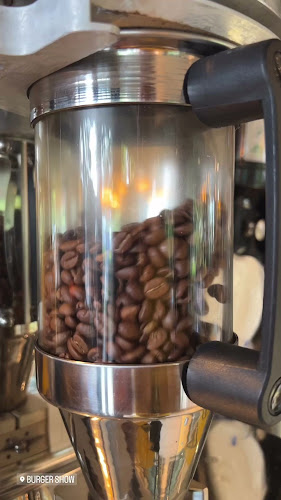 Opinii despre Roastelier domenii/ Burger show/ French bachery domenii în București - Gastronomie și ospitalitate