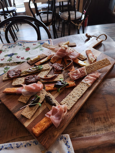 Cucina TUREA Băcănie cu Bucătărie - Cluj-Napoca