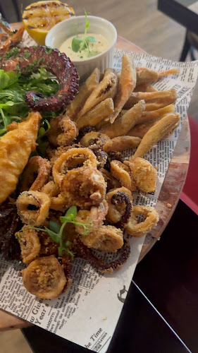 Opinii despre New Chicago în Târgu Mureș - Gastronomie și ospitalitate