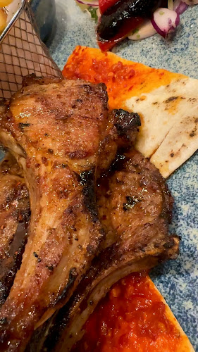 Opinii despre Graf Lebanese & International Cuisine în Oradea - Gastronomie și ospitalitate