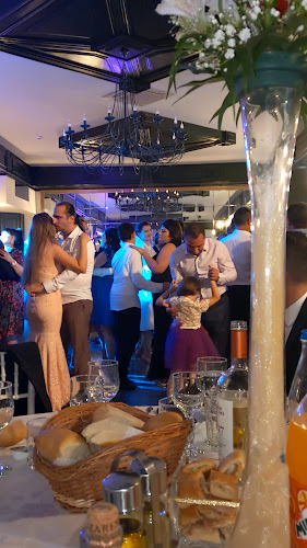 Opinii despre Curtea Veche în Curtea de Argeș - Gastronomie și ospitalitate