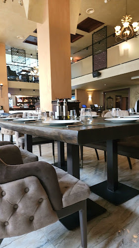 Fenice Palas Iași - Gastronomie și ospitalitate