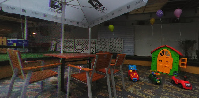 Comentarii opinii despre Cocosul de aur