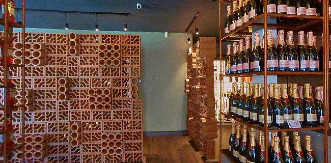 THE CORNER SHOP - Constanța