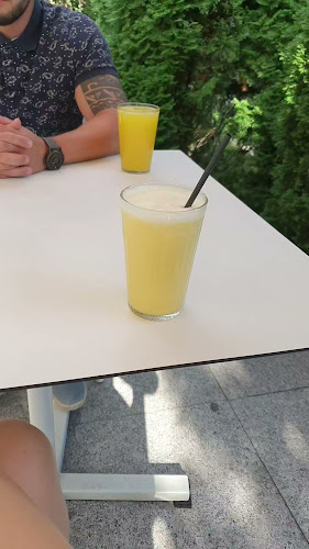 Amaretto Caffe - Gastronomie și ospitalitate