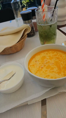 Comentarii opinii despre Crinul Alb