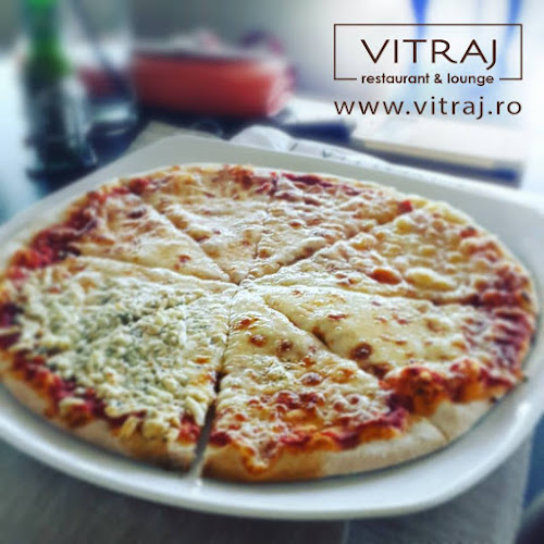 Opinii despre Vitraj Restaurant & Lounge în Bacău - Gastronomie și ospitalitate