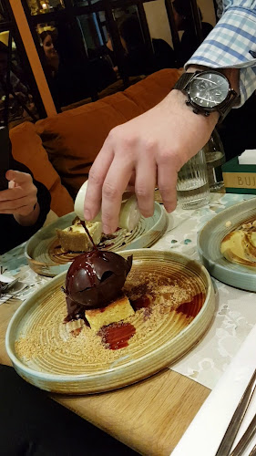 Bujole - Gastronomie și ospitalitate