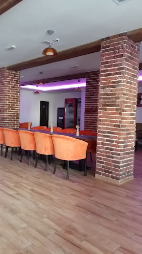 Opinii despre Restaurant Casa Blanca în Oțelu Roșu - Gastronomie și ospitalitate