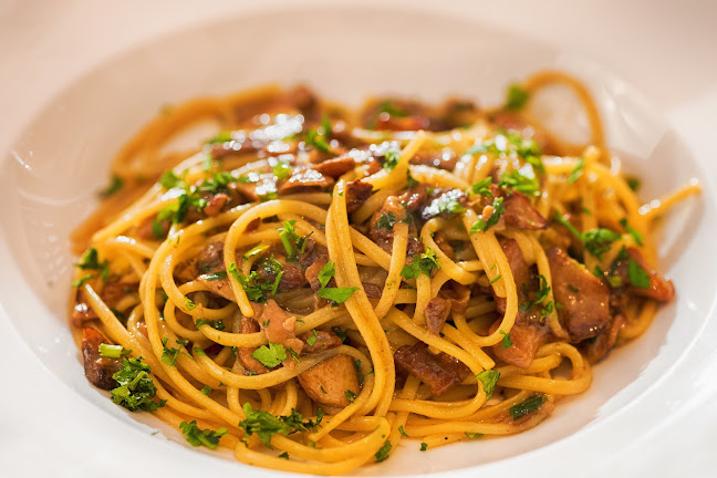 Strada Vasile Alecsandri nr 3, Bacău 600010