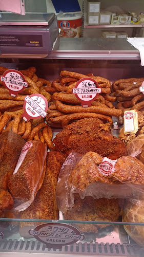 Opinii despre Piața Nicky Scorpion în București - Gastronomie și ospitalitate