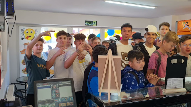 Opinii despre Johnny's Fast Food în Clinceni - Gastronomie și ospitalitate