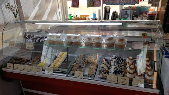 Opinii despre Cofetăria Iasmina în Bocșa - Gastronomie și ospitalitate