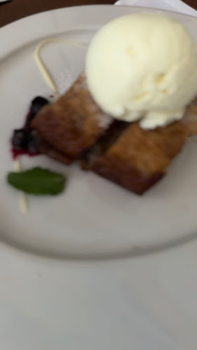 Strada Curtea Domnească 9, Suceava 720008