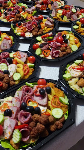 Opinii despre Restaurant "La Vasile" în Beclean - Gastronomie și ospitalitate