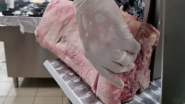 Maroon Restaurant Café - Gastronomie și ospitalitate