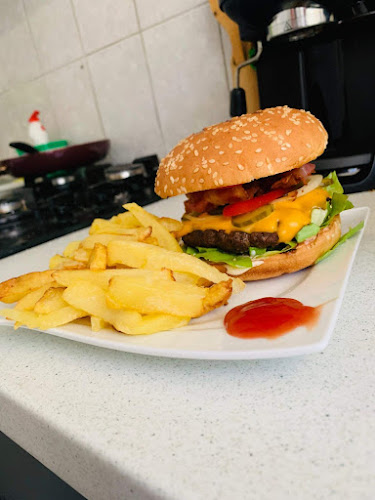 Opinii despre Shawarma infuriata în Oțelu Roșu - Gastronomie și ospitalitate