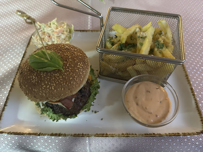 Bella Roma - Restaurant & Pizzerie - Gastronomie și ospitalitate