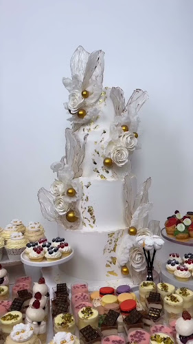 Opinii despre Cofetăria Prisi în Piatra Neamț - Gastronomie și ospitalitate