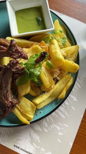 Opinii despre Restaurant Vânătorul în Brașov - Gastronomie și ospitalitate