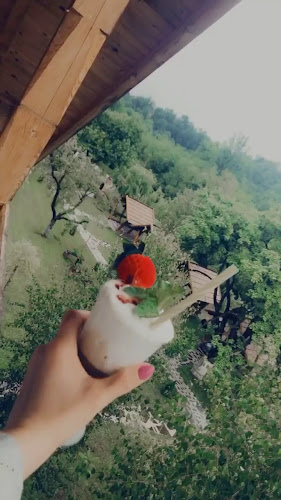 Opinii despre PĂSTRĂVĂRIA ALINA SÂRBI în Sârbi - Gastronomie și ospitalitate