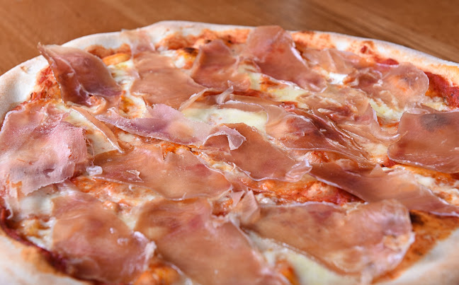 Opinii despre Pepenero Pizza în Suceava - Gastronomie și ospitalitate