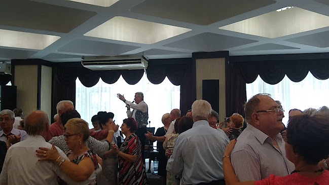 Opinii despre Restaurant Flora Events în Craiova - Gastronomie și ospitalitate