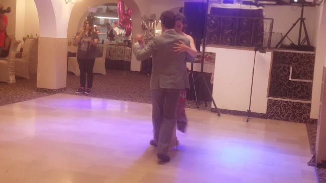 Opinii despre Restaurant Akua Garden în Ploiești - Gastronomie și ospitalitate