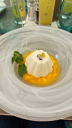 Opinii despre Bloom Restaurant în Brașov - Gastronomie și ospitalitate