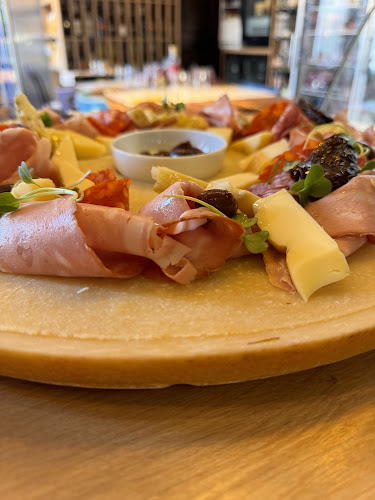 Cucina TUREA Băcănie cu Bucătărie