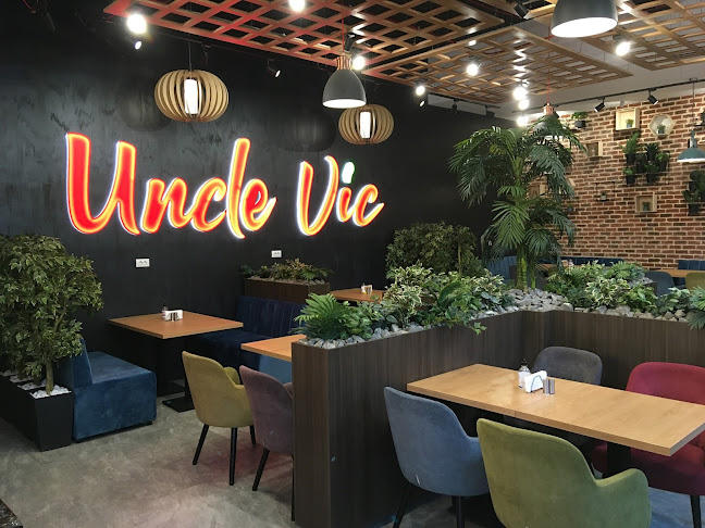 Opinii despre Uncle Vic în Botoșani - Gastronomie și ospitalitate