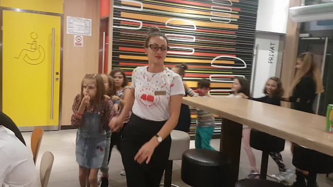 McDonald's - Gastronomie și ospitalitate