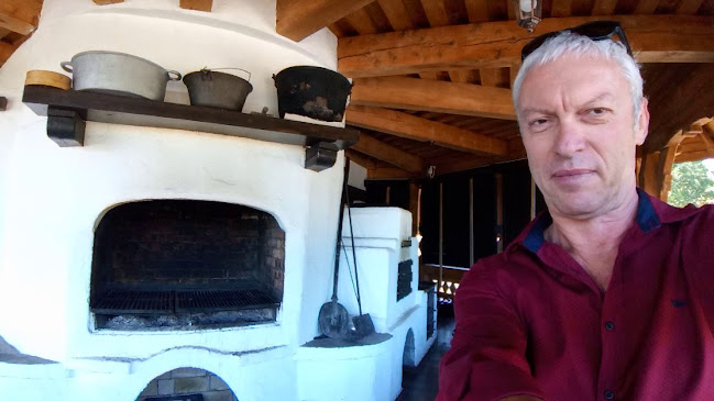 266 i, Budești 437070