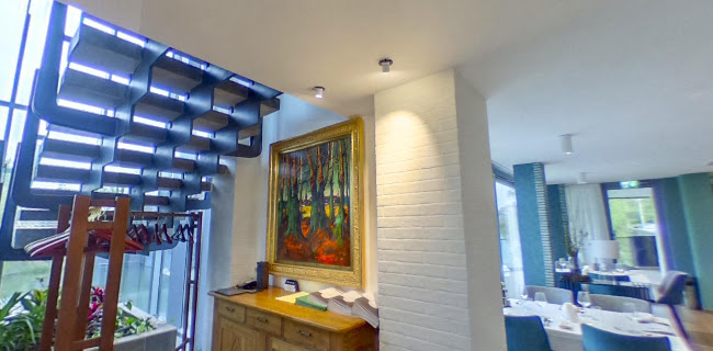 Comentarii opinii despre Crinul Alb