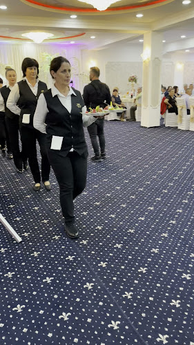 Opinii despre Salon "Royal Events" Fetesti în Fetești-Gară - Gastronomie și ospitalitate